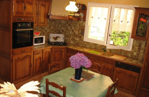 Pluneret House | Serene Retreat 1km from Gulf of Morbihan with Ocean View