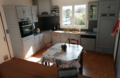 Pluneret House | Serene Retreat 1km from Gulf of Morbihan with Ocean View