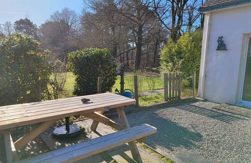 Plaudren House | Serene Countryside Retreat with Family-Friendly Amenities