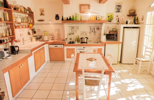 Roquemaure House | Tranquil Retreat with Pool Near Major Attractions