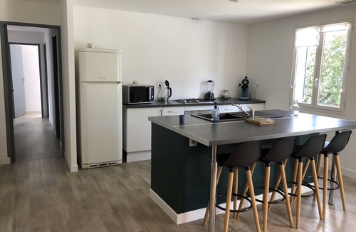 Beauvoisin House | Serene Retreat with Parking in Petite Camargue