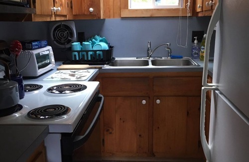 Belgrade Cottage | Serene Lakefront Retreat with Pool and Breakfast Included