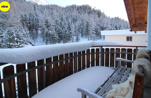 Sankt Moritz-Bad Apartment | Idyllic Forest Retreat with Spa and Cross-Country Access