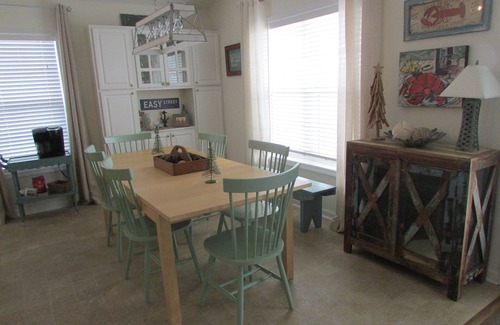 Surf City House | Idyllic Beach Access & Pet-Friendly Retreat - Rated 10/10