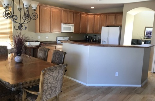 Villages At Queen Creek House | Serene Getaway with a View of Las Colinas Golf Course