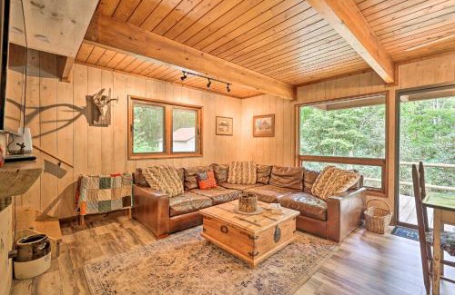 Max Meadows House | Relaxing Max Meadows Cabin with 12 Acres of Nature
