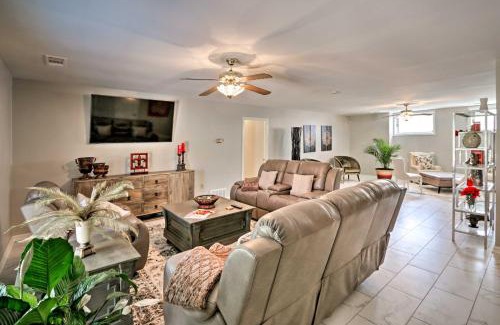 Memphis House | Tranquil Memphis Retreat with Spa, 10 Mi to Downtown