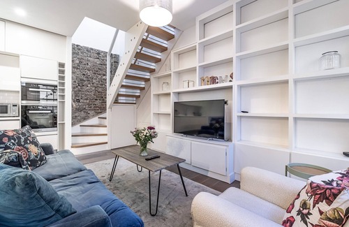 South Kensington House | Premium 2Bed Mews House in South Kensington with Wi-Fi