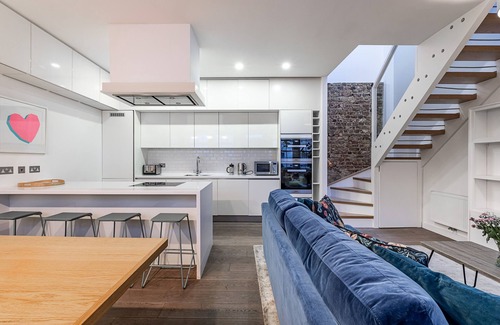South Kensington House | Premium 2Bed Mews House in South Kensington with Wi-Fi