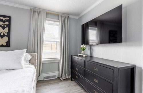 Parma House | Modern Retreat with Hot Tub, Pet and Child Friendly!