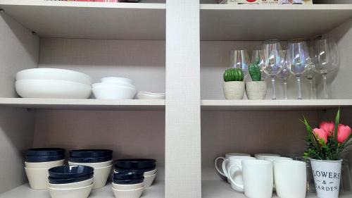 Seogang-dong Apartment | Quiet Nest 7 Minutes from Hongdae