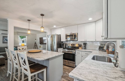Surf City House | Tranquil Retreat in Quiet North End of Surf City, Rated 9.8