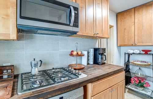 Owego Apartment | Relaxing Owego Retreat Steps from Main Street & Riverwalk