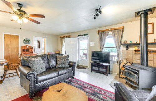 Pagosa Springs House | Serene Pagosa Springs Cabin with Lake and Mountain Views