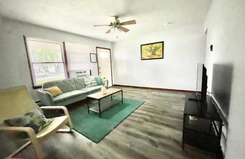 Franklin House | Cozy Retreat in Franklin: Pet-Friendly Home for 6 Guests