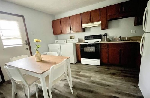 Franklin House | Quiet, Peaceful Home in Franklin, Sleeps 6!