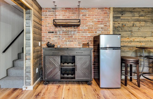 Allenspark House | Tranquil Retreat in Allenspark with Deck and Spa Amenities!