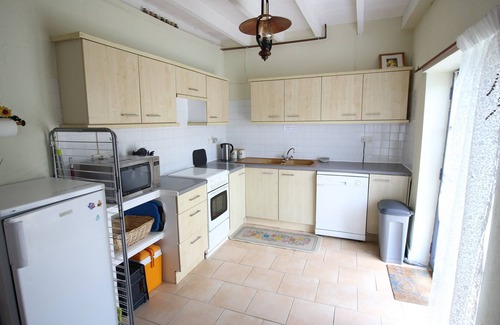Montignac Villa | Tranquil Villa with Pool & Spa, Steps from Town Center