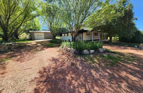 Orderville Cottage | Cozy Cottage Retreat Near Zion - Pet-Friendly & EV Charger