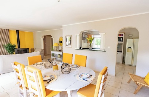 Saint-Paul-en-Foret Villa | Serene Provence Villa with Private Pool & Ocean View