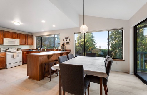 The Bowl of Edmonds House | Idyllic Puget Sound Retreat with Fireplace & Ocean Views