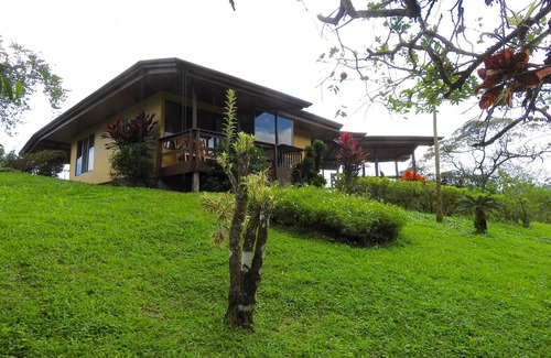 Chachagua House | Serene Mountain House by Arenal Volcano with Hot Springs