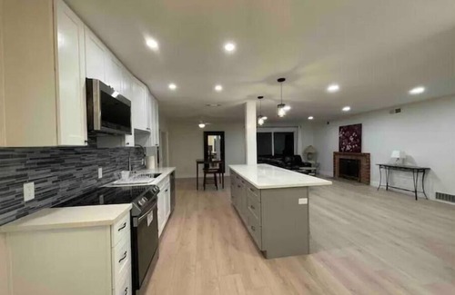 Arden-Arcade House | Serene Retreat: Ideal for Families Seeking Relaxation