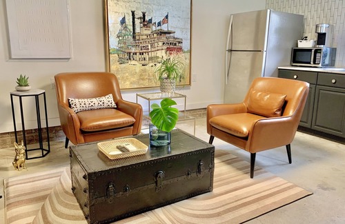 Uptown Historic District House | Serene Retreat on Magazine with Private Garden & Spa
