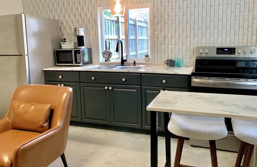 Uptown Historic District House | Serene Retreat on Magazine with Private Garden & Spa