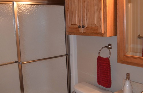 Syracuse Apartment | Serene Lake View Retreat with Breakfast & Family Amenities