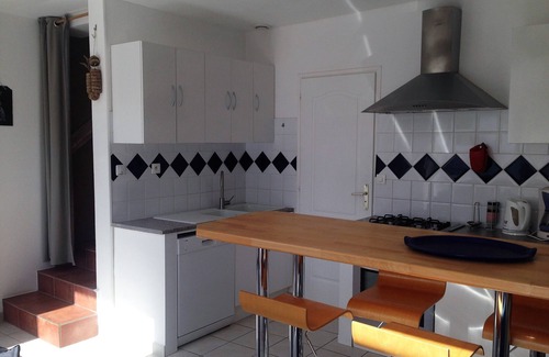 Guilvinec House | Cozy Seaside Gîte with Pool and Ocean View, Rated 9.8
