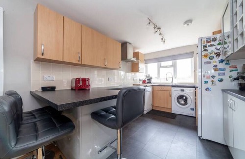 Edmonton Apartment | Tranquil 2BR Flat with Garden, Perfect for Families