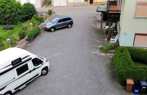 Schonbrunn Apartment | Guest Rated 9.8: Family Maisonette with Balconies near Heidelberg