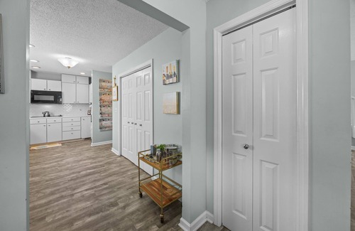Isle of Palms House | Family Beach Retreat: Steps from Ocean & Recreation Center