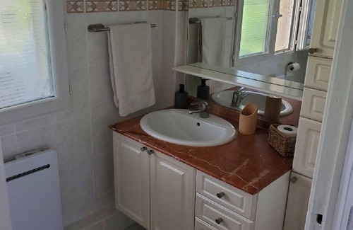 Forges-les-Bains Apartment | Quiet studio 35 minutes from Paris