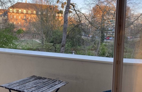Moulin du Comte Apartment | Cozy Studio Near Town Center with Park and River Views