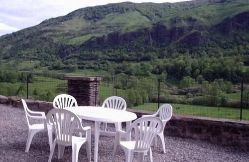 Le Falgoux Cottage | Tranquil Auvergne Retreat with Pool and Breakfast Included