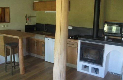 Belley Cabin | Serene Tree House Retreat in the Bugey Region, Rated 9.8