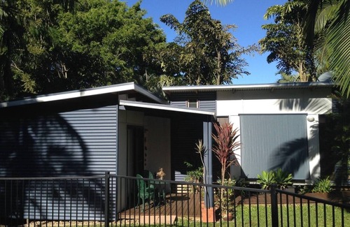 Carrara Cabin | Quiet tree location in the heart of Carrara
