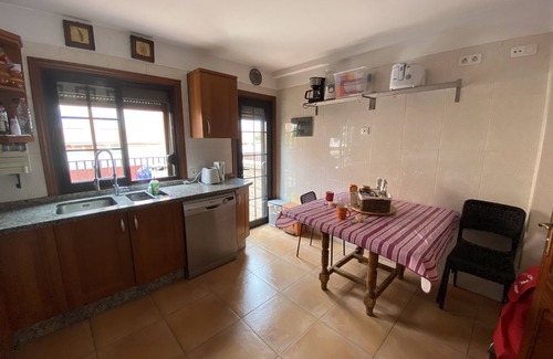 El Medano House | Ideal Family Getaway: Pet-Friendly Twinhouse by the Ocean