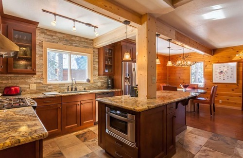 Serene Lakes House | Tranquil Updated Mountain Retreat by Lakes and Trails