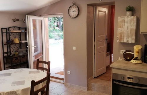 Chantemerle-les-Grignan House | Relaxing Getaways in Drôme Provençale with Pool Access