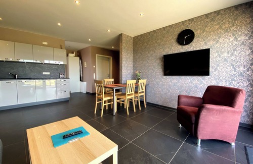 Schmidt Apartment | Serene Vacation Apartment with Lake View Near Rursee Lake