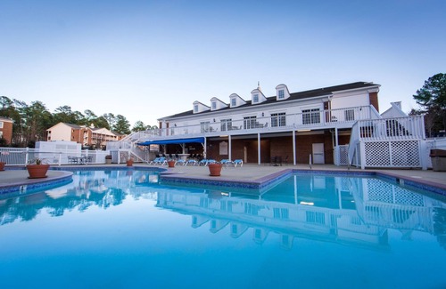 Williamsburg Villa | Serene Villa with Pool and Spa Access for Memorable Stays