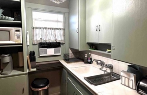 Downtown Apartment | Relaxing Apartment with Spa Access and Breakfast Included