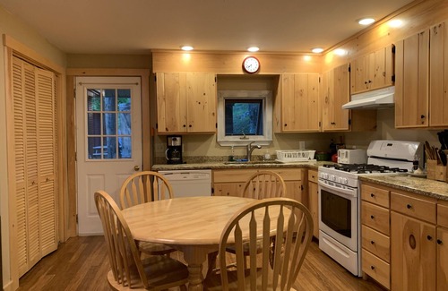 Holderness Cottage | Idyllic Waterfront Cottage on Squam with Pool & Breakfast