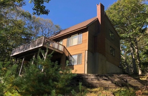 Georgetown House | Peaceful Waterfront Retreat with Family-Friendly Amenities