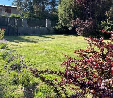 San Carlos de Bariloche House | Quime Che: Garden Oasis with Parking & Pet-Friendly Stays