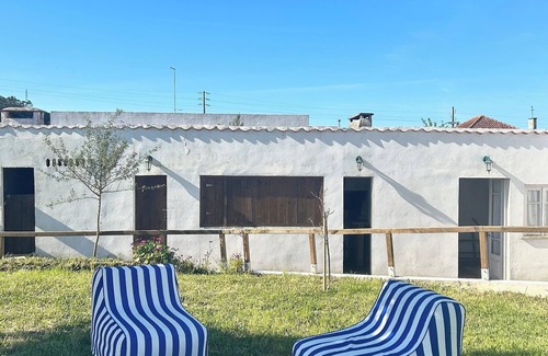 Feira House | Inviting Quinta with Pool, 15 Min to the Beach