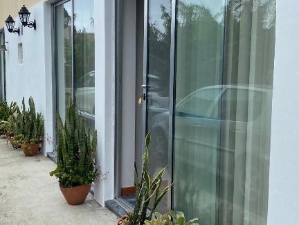 Angra do Heroismo House | Experience Quinta Amaro AL: Pet-Friendly & Family Suites